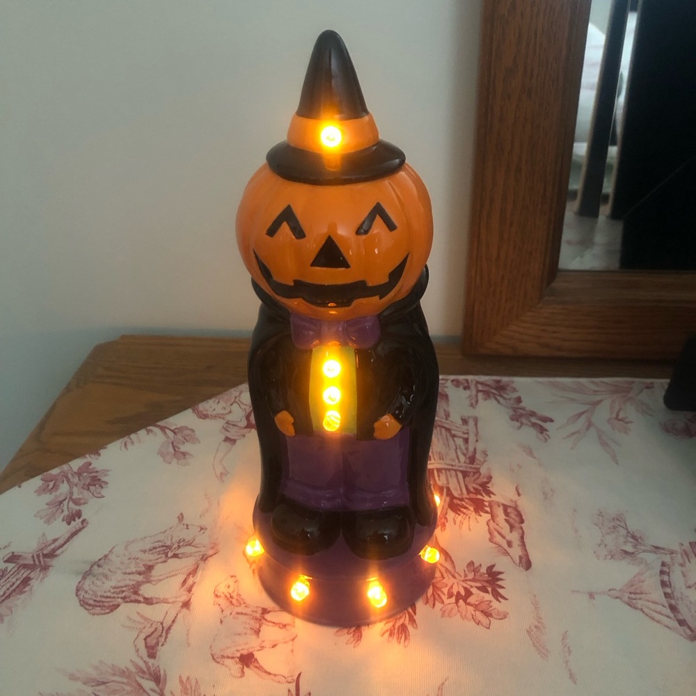 Halloween Ceramic Pumpkin Man Vampire Count Lighted Figurine